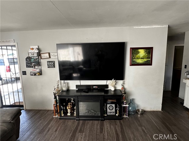 Detail Gallery Image 5 of 21 For 351 Armory Rd, Barstow,  CA 92311 - 4 Beds | 3 Baths