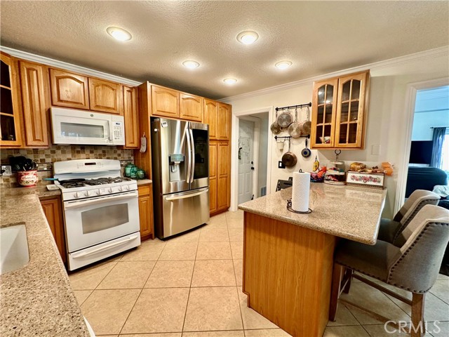 Detail Gallery Image 13 of 37 For 833 Windermere Rd, San Dimas,  CA 91773 - 4 Beds | 2/1 Baths