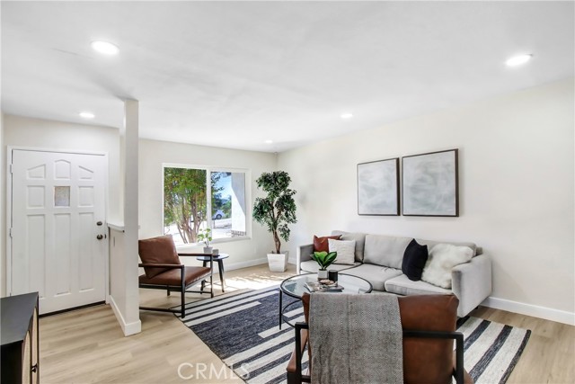 Detail Gallery Image 8 of 24 For 18920 Nandina, Riverside,  CA 92508 - 4 Beds | 2 Baths