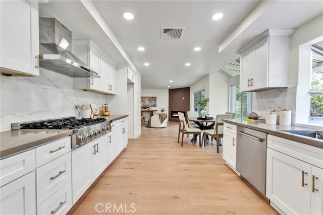 Detail Gallery Image 12 of 35 For 1955 Avenida Del Canada, Rowland Heights,  CA 91748 - 4 Beds | 3 Baths