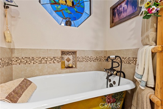 Detail Gallery Image 32 of 69 For 750 Zurich Dr, Lake Arrowhead,  CA 92352 - 4 Beds | 4/1 Baths