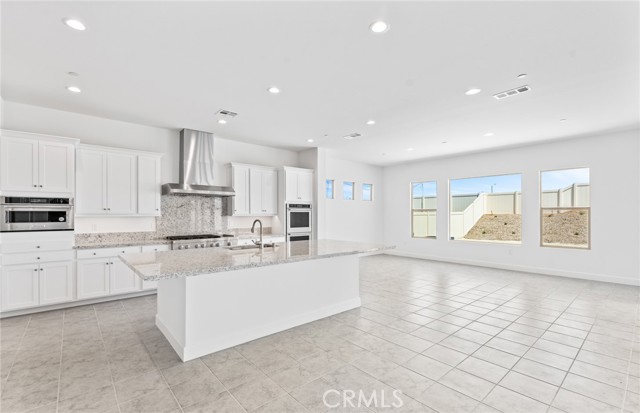 17602 Col Ranch Drive, Riverside CA: https://media.crmls.org/medias/53010364-dfc8-4cd2-bfac-52aa077f238f.jpg