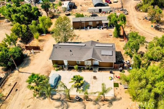 20221 Telford Avenue, Perris CA: https://media.crmls.org/medias/53011a65-114a-4e29-82ab-b7fa04756f90.jpg