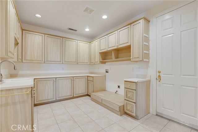 Detail Gallery Image 20 of 54 For 39355 Hidden Heights Dr, Yucaipa,  CA 92399 - 6 Beds | 4/3 Baths