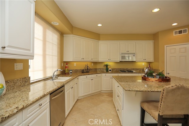 45290 Willowick, Temecula CA: https://media.crmls.org/medias/5301926a-7e05-4783-901d-4fd526b3d266.jpg