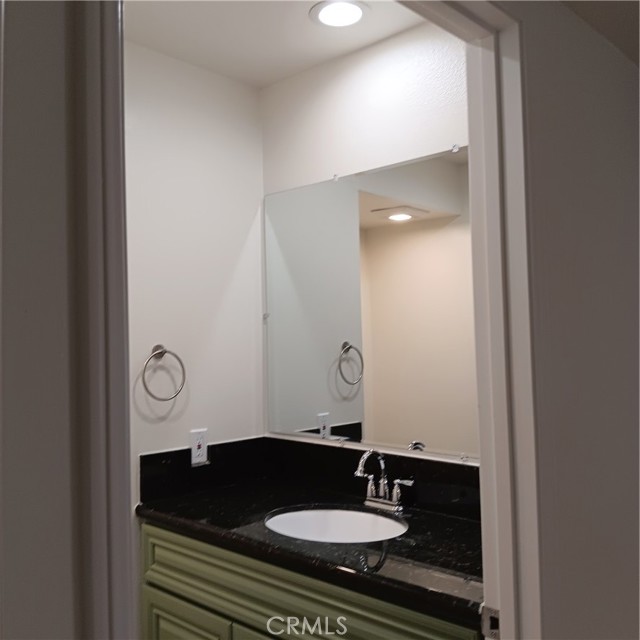 Detail Gallery Image 17 of 46 For 17037 S Vermont Ave #108,  Gardena,  CA 90247 - 3 Beds | 3 Baths