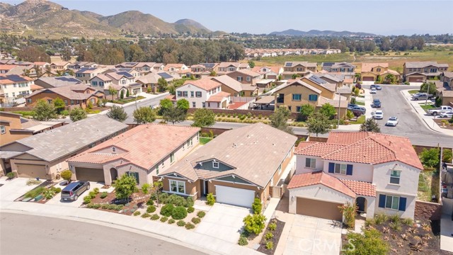 Detail Gallery Image 37 of 42 For 29328 Flame Tree, Lake Elsinore,  CA 92530 - 3 Beds | 2/1 Baths