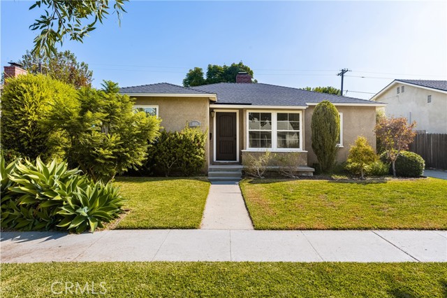 Detail Gallery Image 1 of 43 For 1840 Elmfield Ave, Long Beach,  CA 90815 - 3 Beds | 1/1 Baths