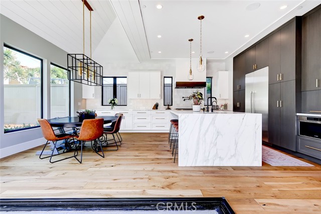 2812 Timothy Avenue, Redondo Beach, California 90278, 5 Bedrooms Bedrooms, ,4 BathroomsBathrooms,Residential,Sold,Timothy,SB23078863