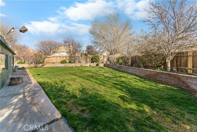 Detail Gallery Image 35 of 41 For 3320 Kipper, Palmdale,  CA 93535 - 4 Beds | 2 Baths