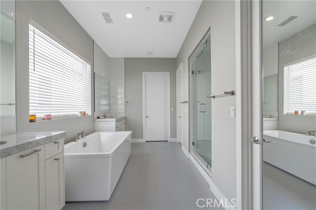 Detail Gallery Image 20 of 30 For 20531 W Overlook Ct, Porter Ranch,  CA 91326 - 5 Beds | 4/1 Baths