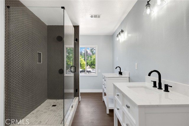 220 W Highland Avenue, Redlands CA: https://media.crmls.org/medias/5304bc9c-9c7f-436f-aa7f-1f03f283f9d2.jpg