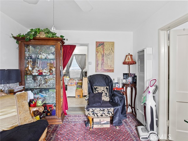 1689 North Hollywood Way photo 4