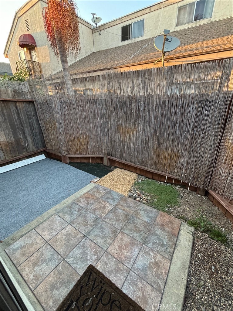 https://media.crmls.org/medias/53058e68-bc1d-468b-9c54-1170e64a5266.jpg?preset=X-Large