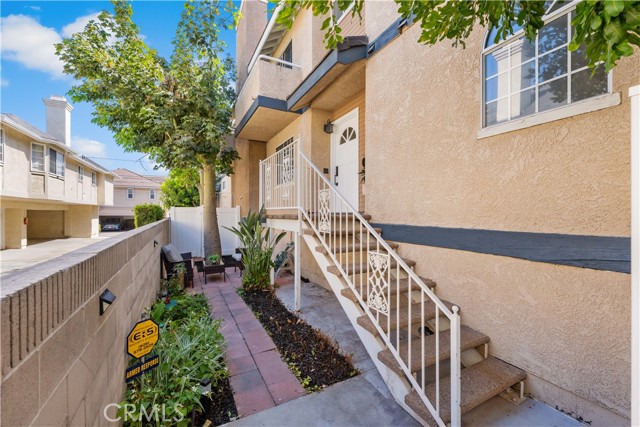 150 Diamond #B Street, Arcadia CA: https://media.crmls.org/medias/5306d96c-7667-45b4-8b1e-70792bffbc07.jpg
