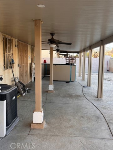 Detail Gallery Image 5 of 5 For 13888 Chestnut, Victorville,  CA 92392 - 5 Beds | 4 Baths