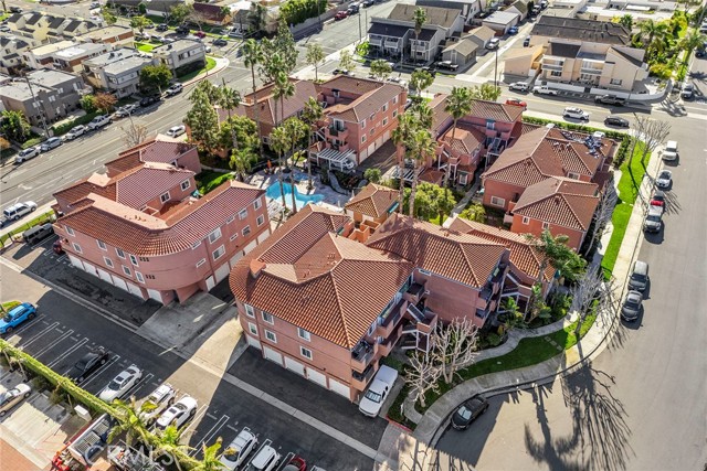 Detail Gallery Image 4 of 30 For 409 Utica #D36,  Huntington Beach,  CA 92648 - 2 Beds | 2 Baths