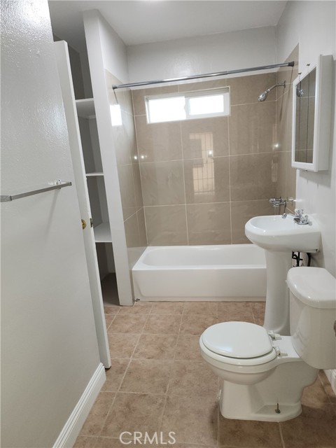 Detail Gallery Image 20 of 25 For 5601 Fishburn Ave, Maywood,  CA 90270 - – Beds | – Baths
