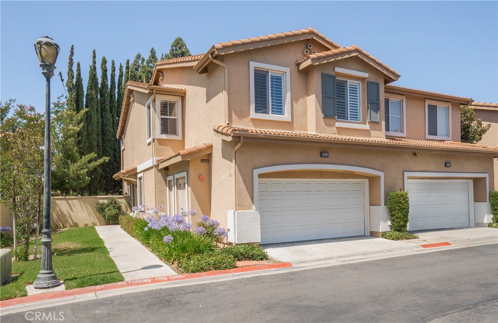 3319 E Chardonnay Lane