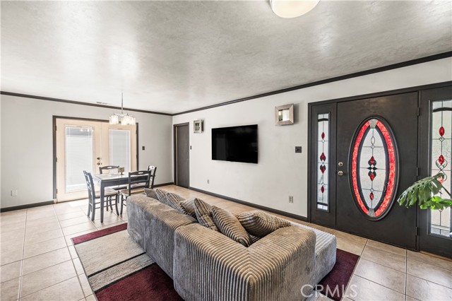 Detail Gallery Image 10 of 13 For 5956 York Glen Way, Sacramento,  CA 95842 - 3 Beds | 1 Baths