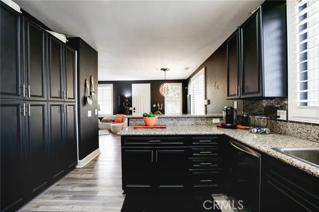 Detail Gallery Image 9 of 28 For 30505 Canyon Hills Rd #2001,  Lake Elsinore,  CA 92532 - 3 Beds | 2/1 Baths