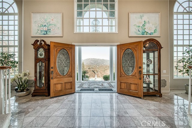 Detail Gallery Image 2 of 29 For 14141 Millerton, Prather,  CA 93651 - 5 Beds | 6/1 Baths