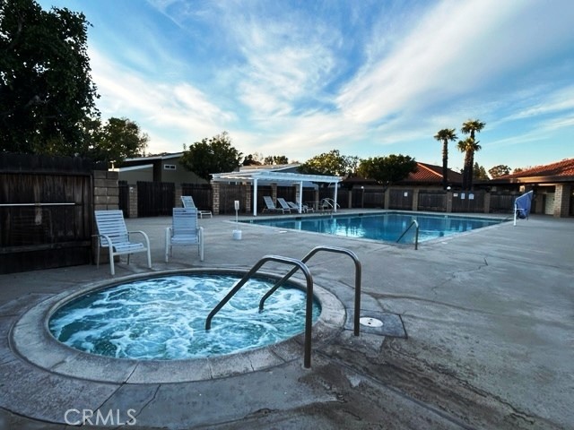 Detail Gallery Image 12 of 27 For 18601 Newland St #97,  Huntington Beach,  CA 92646 - 3 Beds | 2 Baths