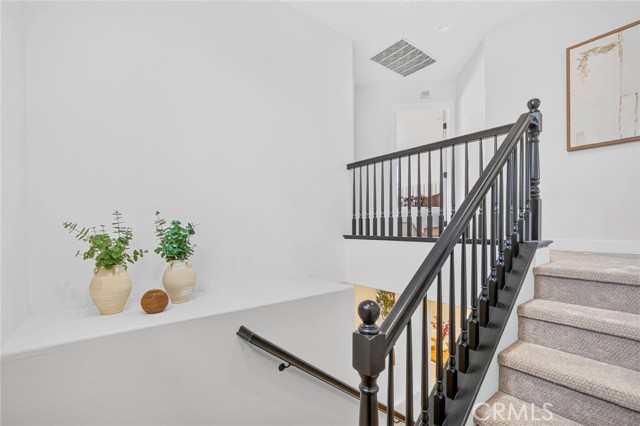 1324 Estel photo 18