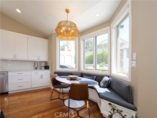 1026 Duncan Avenue, Manhattan Beach CA: https://media.crmls.org/medias/530bcab4-7fbf-497f-b702-898caed55a3e.jpg