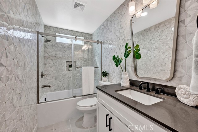 Image 38 of 50 For 17837 San Rafael Street