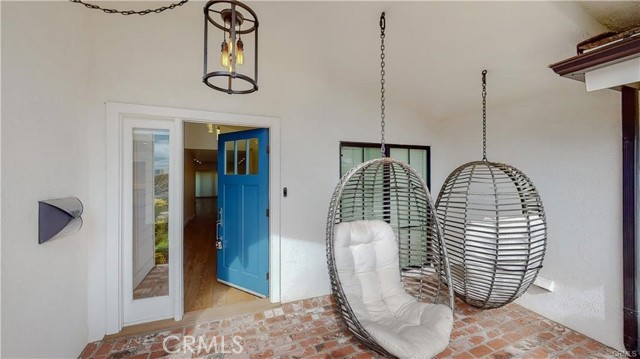 Detail Gallery Image 5 of 50 For 3119 Mesa Verde Dr, Burbank,  CA 91504 - 4 Beds | 3 Baths