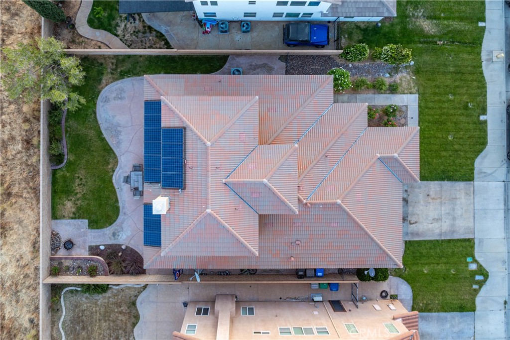 https://media.crmls.org/medias/530dff56-b4a4-4a8a-98fe-e60123619978.jpg?preset=X-Large