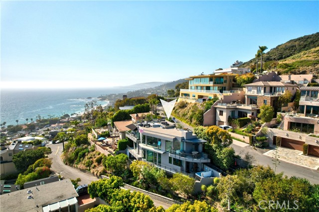 Detail Gallery Image 2 of 61 For 31411 Ceanothus Dr, Laguna Beach,  CA 92651 - 3 Beds | 2/1 Baths