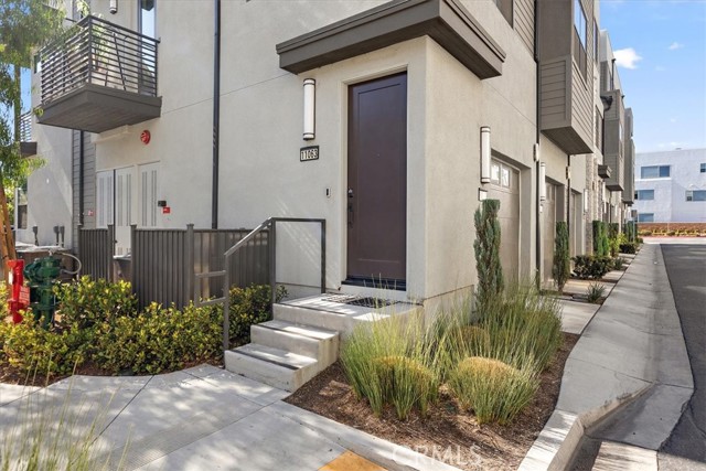 Detail Gallery Image 3 of 28 For 11063 Wander, Rancho Cucamonga,  CA 91730 - 2 Beds | 2 Baths