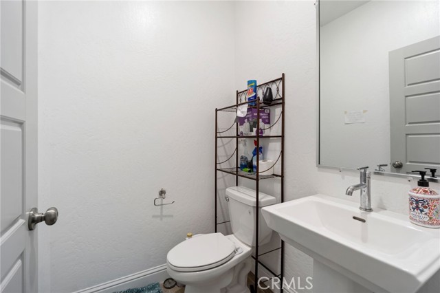 Detail Gallery Image 13 of 38 For 5146 N Annapolis Ave, Fresno,  CA 93723 - 5 Beds | 3/1 Baths