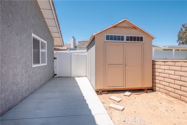 Image 33 of 39 For 17875 Idyllwild Lane