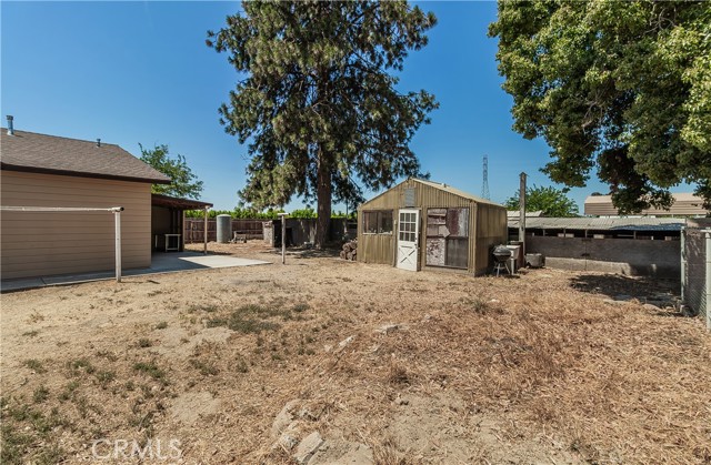 1492 W Sumner Avenue, Fresno CA: https://media.crmls.org/medias/53117509-681d-4b7f-9de2-bc74b117eae0.jpg
