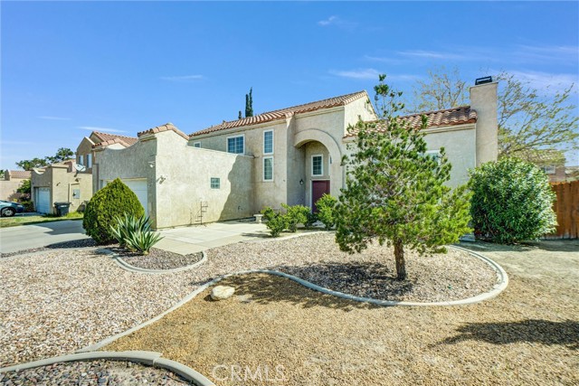 Detail Gallery Image 2 of 41 For 37230 45th St E, Palmdale,  CA 93552 - 4 Beds | 3 Baths