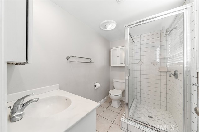 11211 Martha Ann Drive, Rossmoor CA: https://media.crmls.org/medias/531193e3-1965-4d27-a23d-baf5e5a75a76.jpg