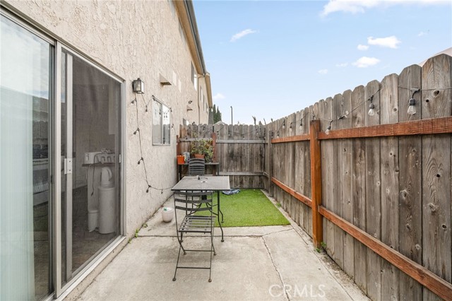 1070 Freeman Avenue, Long Beach CA: https://media.crmls.org/medias/5312709b-41e8-471b-858e-d0dd5c8f491c.jpg