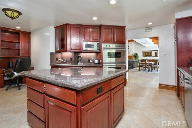 Image 17 of 47 For 16641 Adlon  