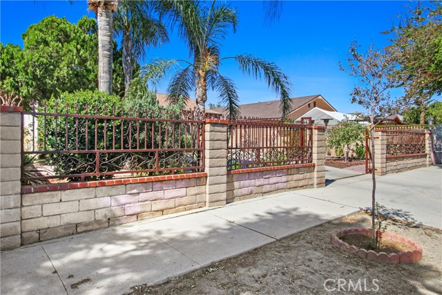 13727 Judd Street photo 3