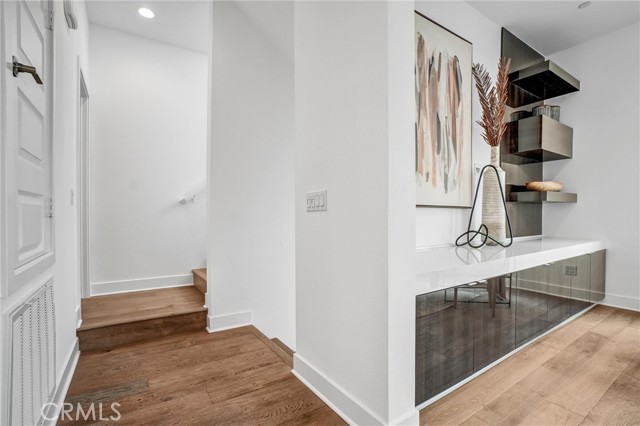 Image 5 of 51 For 24 Ebb Tide  