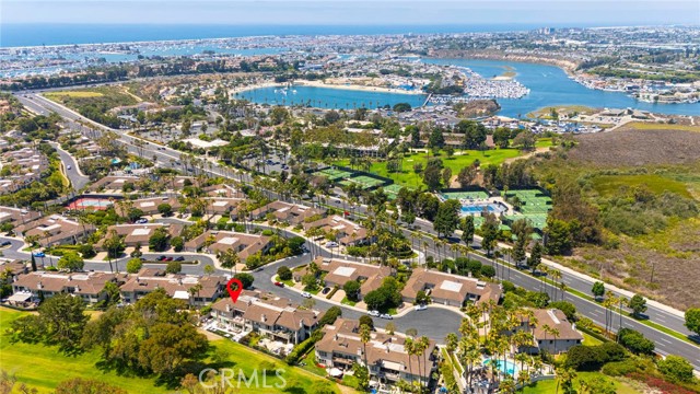 Detail Gallery Image 38 of 44 For 90 Ocean Vista, Newport Beach,  CA 92660 - 2 Beds | 2/1 Baths