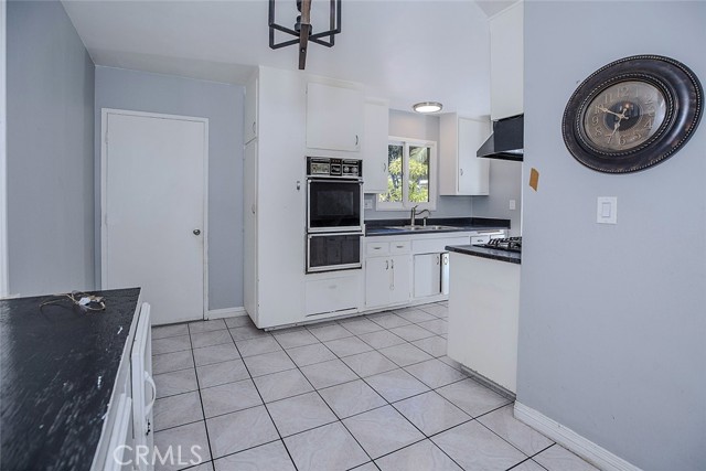 Detail Gallery Image 17 of 37 For 11523 Vanport Ave, Sylmar,  CA 91342 - 3 Beds | 2 Baths