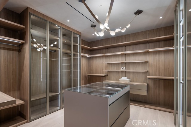 17177 Adlon Road, Encino CA: https://media.crmls.org/medias/53141893-1990-4f95-8914-441025557852.jpg