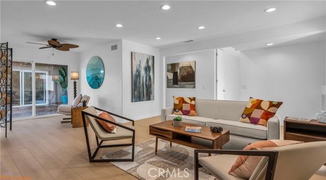 5240 E Lakeside Drive, Palm Springs CA: https://media.crmls.org/medias/531469a0-f119-418a-a4e5-38ae5534e296.jpg