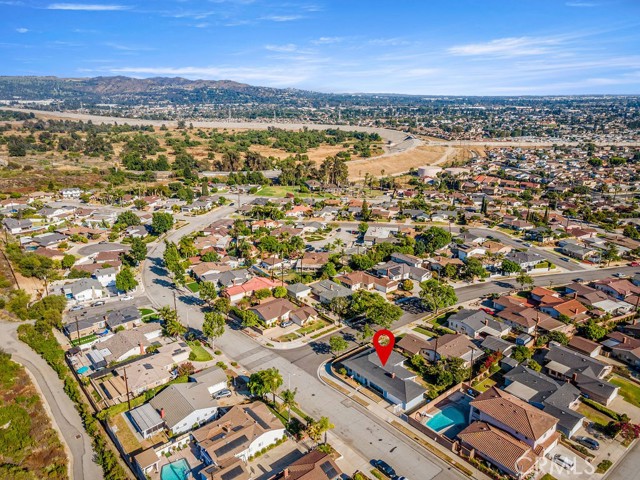 511 E Los Amigos Avenue, Montebello CA: https://media.crmls.org/medias/531586f6-3d52-45ae-97e0-636ffcb139d3.jpg