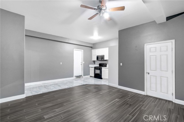 1401 Alta Palma Road, Perris CA: https://media.crmls.org/medias/53169180-e96c-40b1-81fb-001c4ca232ba.jpg