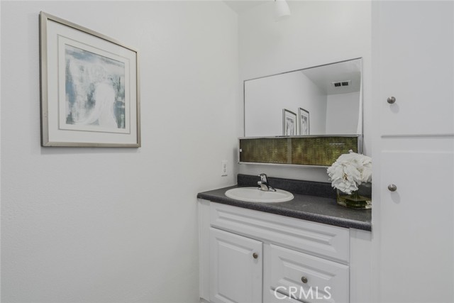 Detail Gallery Image 33 of 37 For 1919 Sherry Ln #28,  Santa Ana,  CA 92705 - 3 Beds | 2 Baths